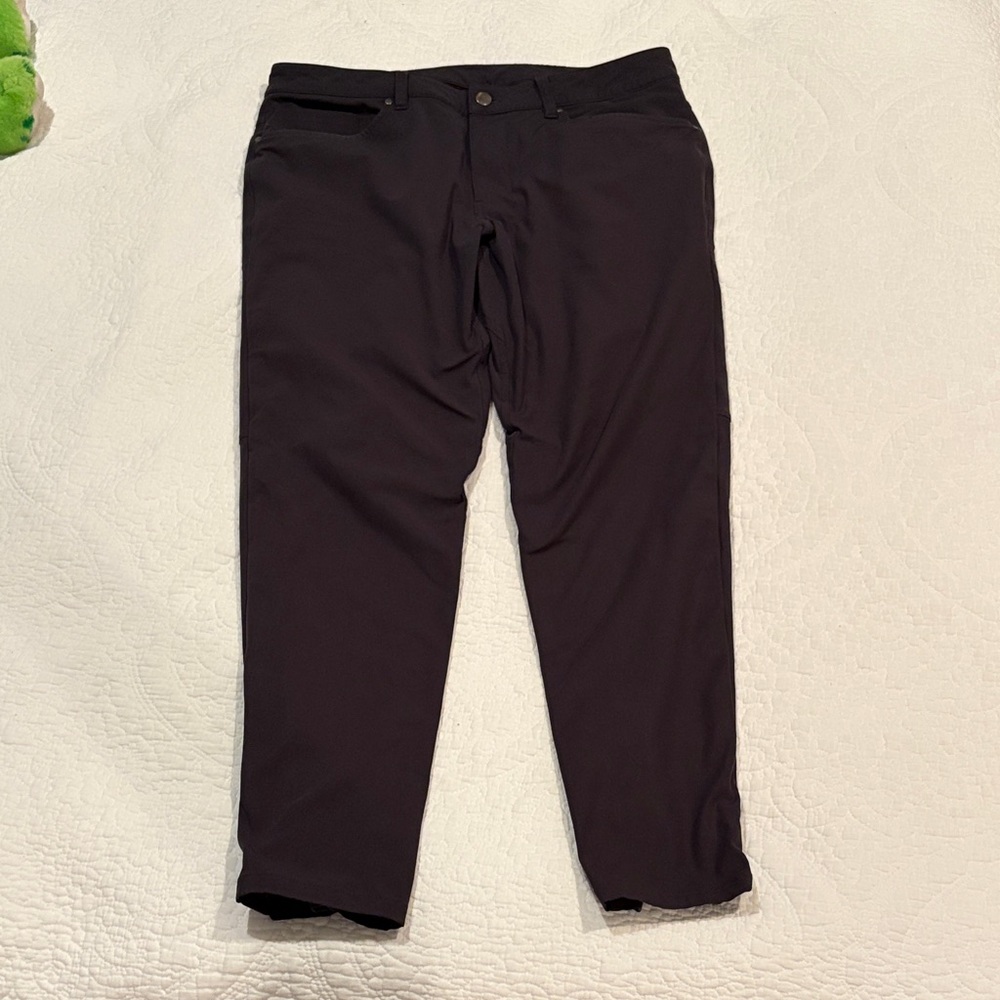 lululemon athletica Men's Dark Gray Stretch Chinos